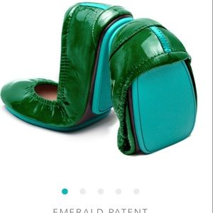 Emerald green tieks